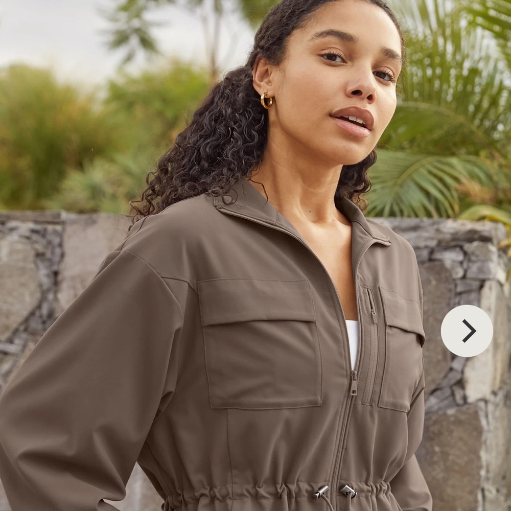Beyond Yoga City Chic Top